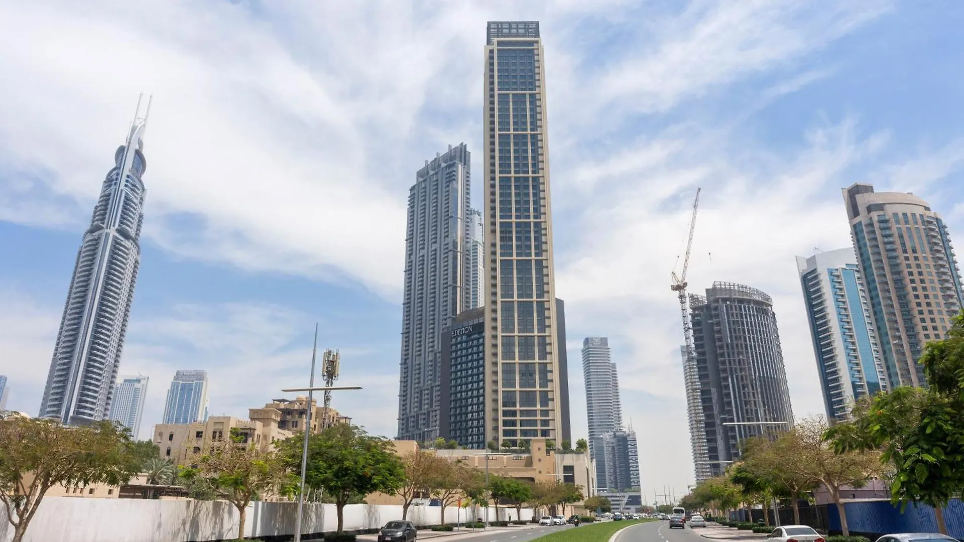 Silkhaus High Floor 2 Bdr Burj Khalifa View contacts