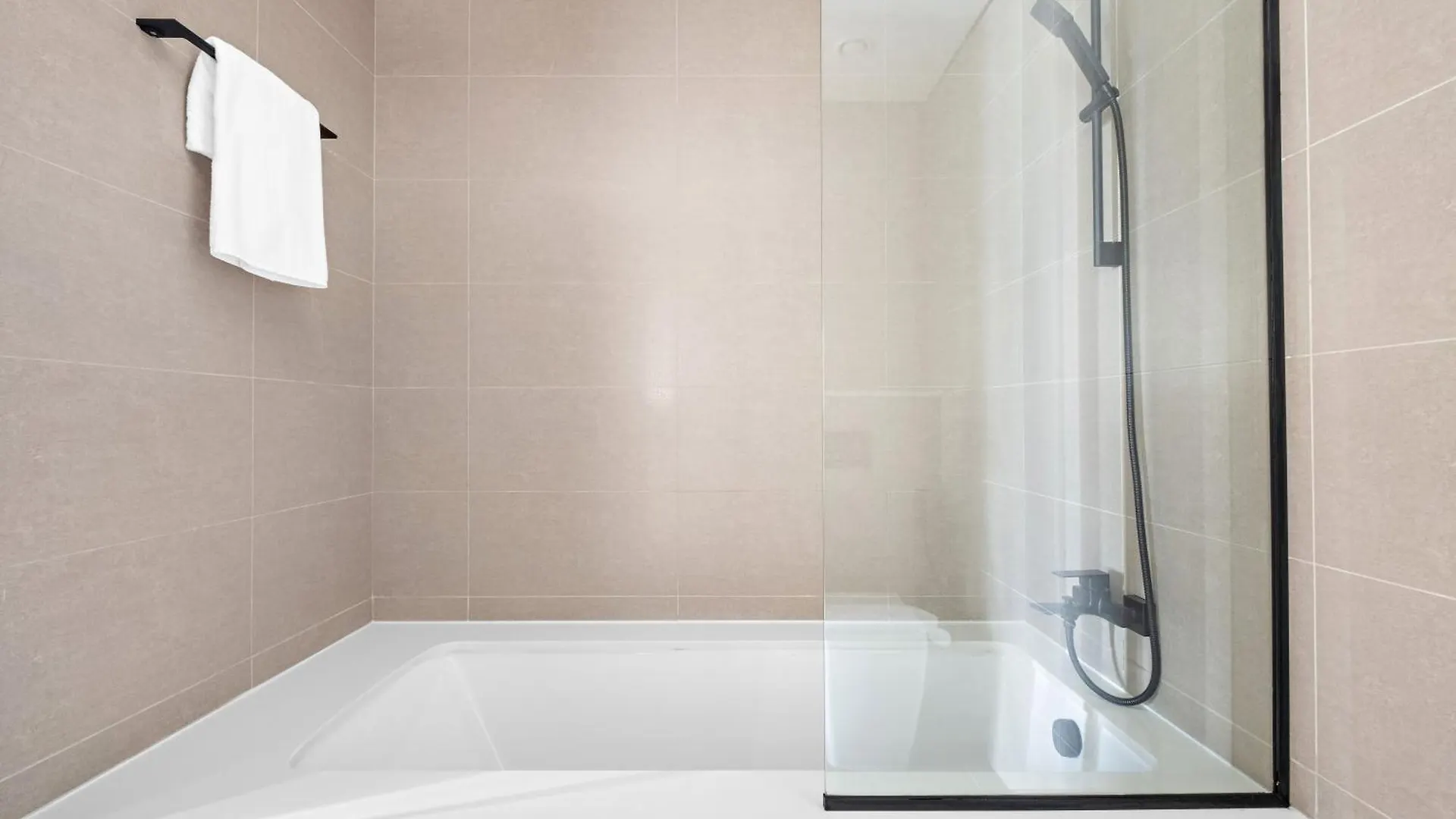 Silkhaus High Floor 2 Bdr Burj Khalifa View Apartment Dubai